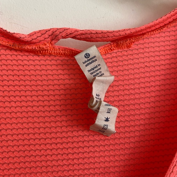 Lululemon Workout Shirt - Picture 4 of 4